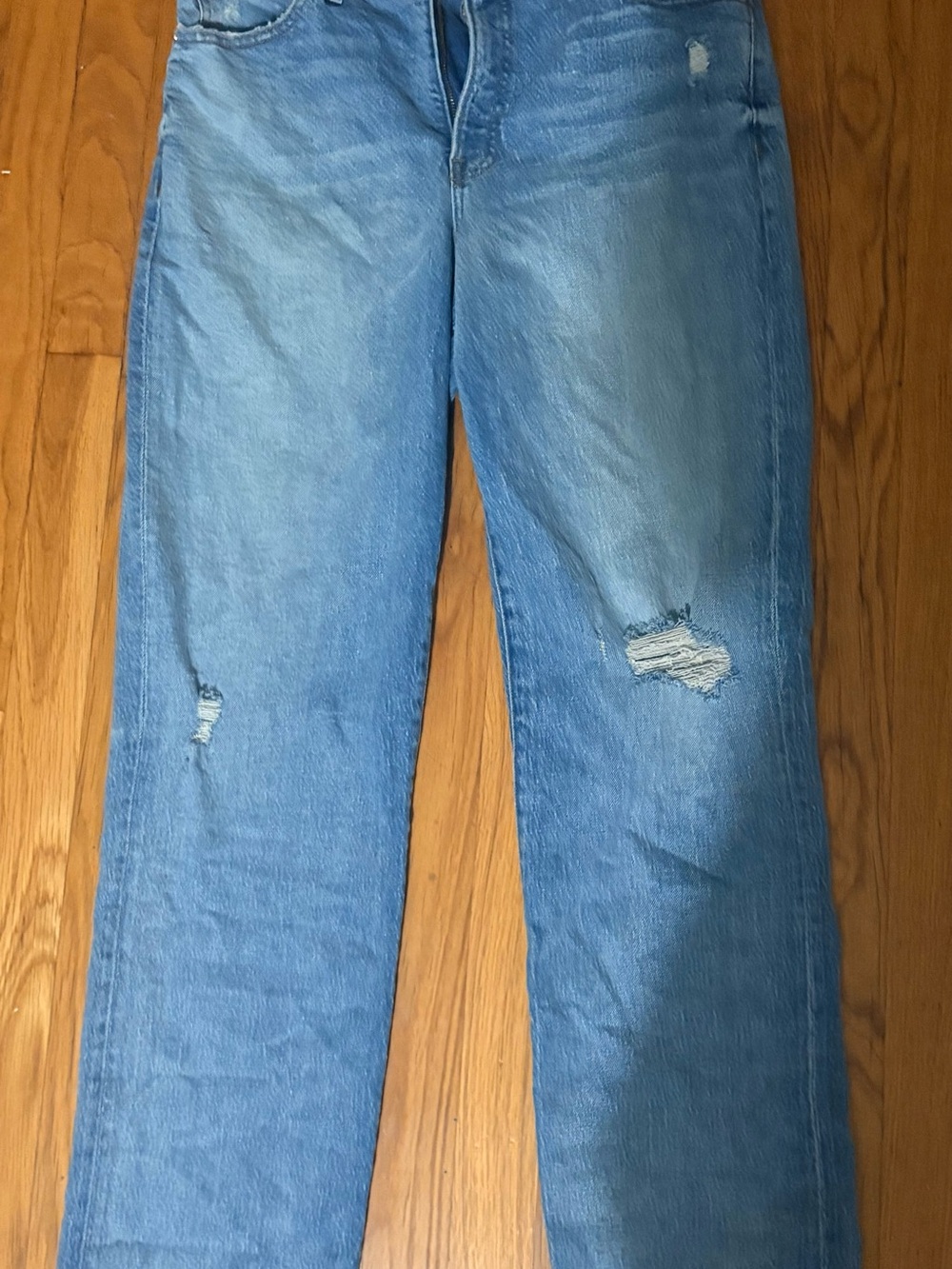 Express Women's Light Blue Distressed Straight-Leg Jeans